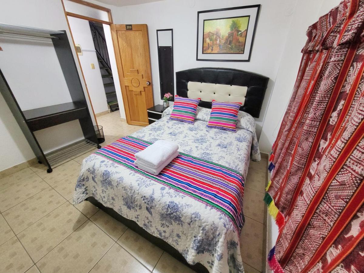 Hostal El Viajero En Ollantaytambo Eksteriør bilde